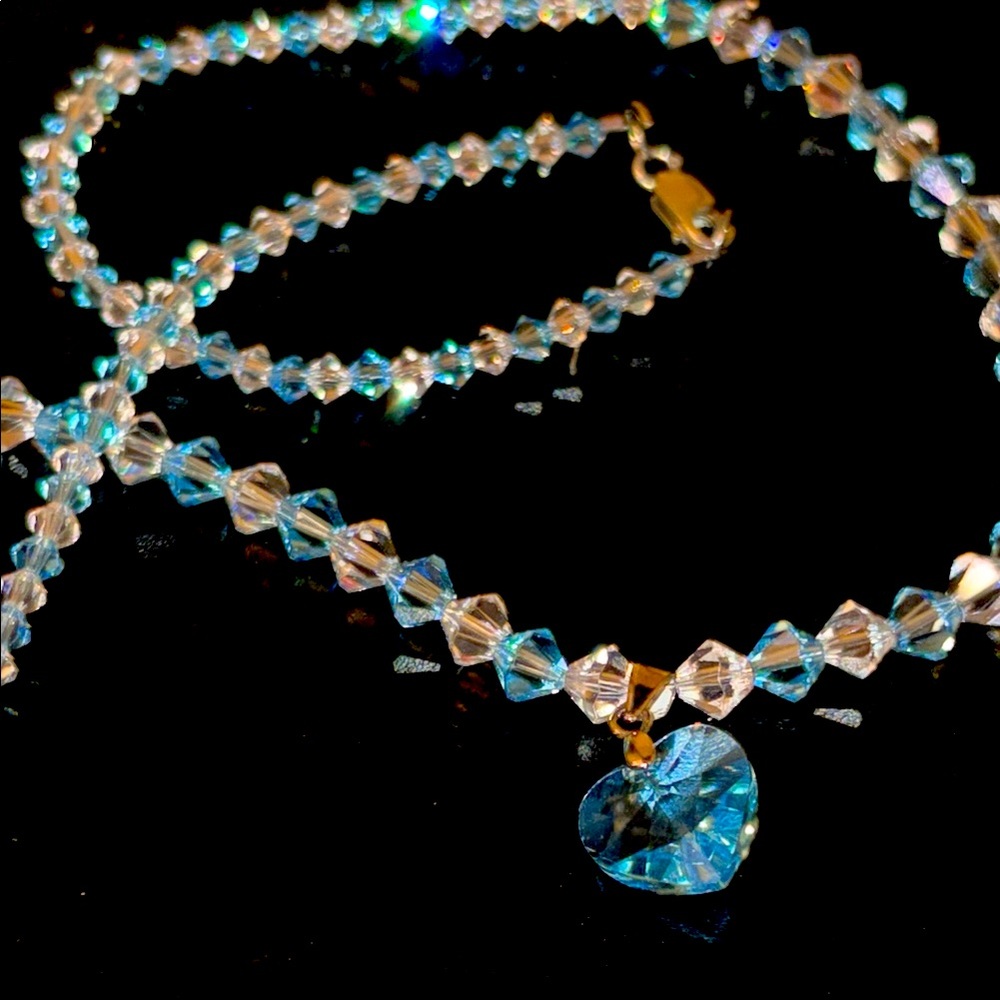 18 k gold filled Blue Crystal Heart Necklace925 clasp